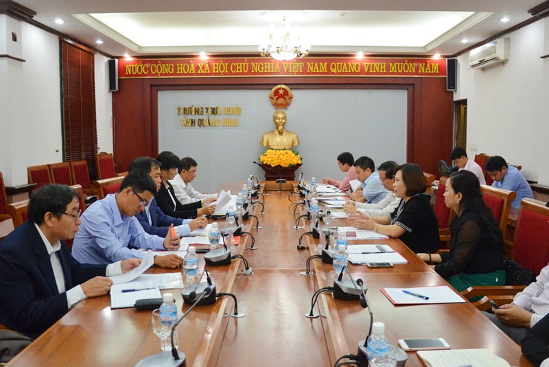 đoàn công tác tỉnh Ninh Thuận do đồng chí Hồ Xuân Ninh, Phó Chánh Văn phòng UBND tỉnh làm trưởng đoàn, đã đến thăm, trao đổi kinh nghiệm về vận hành mô hình trung tâm Hành chính công