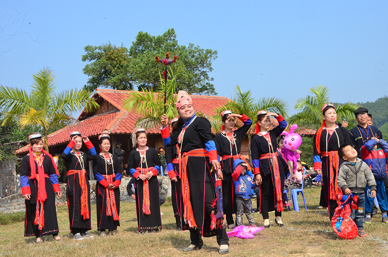 Hội làng người Dao Thanh Y Bằng Cả tại Khu bảo tồn văn hóa người Dao Thanh Y Bằng Cả, xã Bằng Cả.