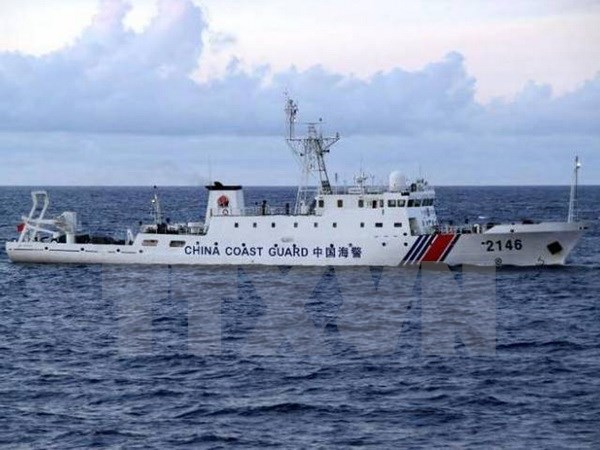 Tàu hải giám Trung Quốc hoạt động gần khu vực tranh chấp trên biển Hoa Đông. (Ảnh: AFP/TTXVN)