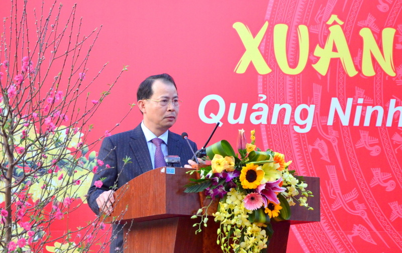 Tổng Giám đốc Tập đoàn Công nghiệp Than-Khoáng sản Việt Nam, Đặng Thanh Hải phát lệnh rót than lên tàu