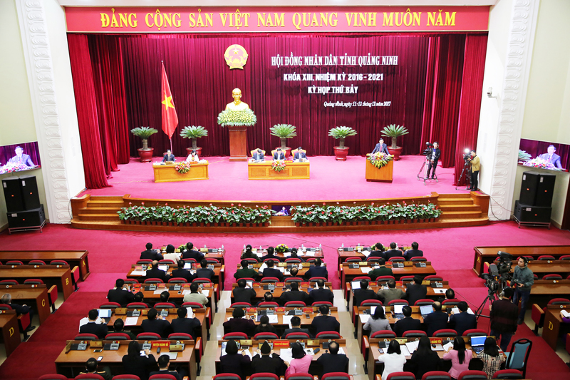 Quang cảnh Kỳ họp thứ 7 HĐND tỉnh khóa XIII. Ảnh: Hùng Sơn