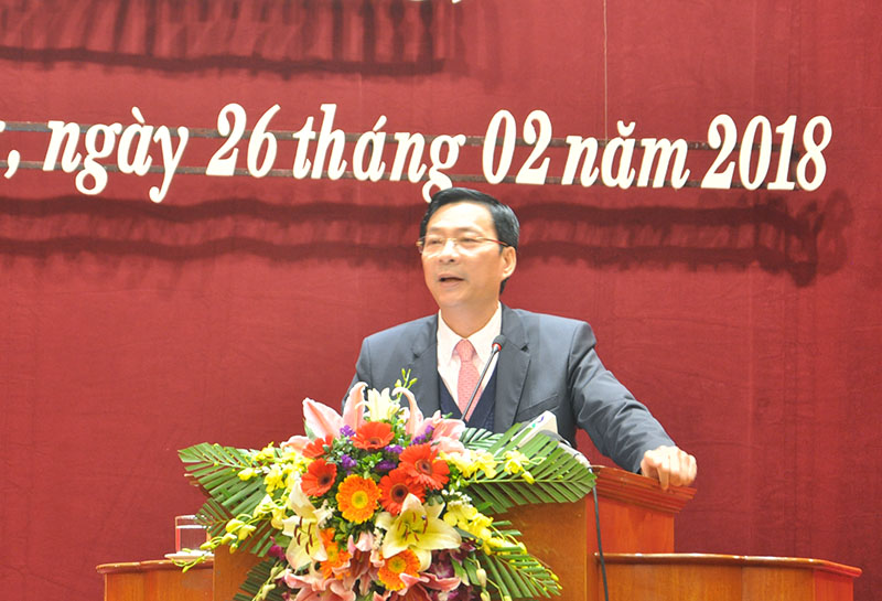 Đồng chí Nguyễn Văn Đọc, Bí thư Tỉnh ủy, Chủ tịch HĐND, phát biểu tại buổi gặp mặt.