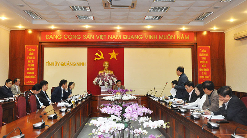Đồng chí Nguyễn Văn Đọc, Bí thư Tỉnh ủy, Chủ tịch HĐND tỉnh chủ trì buổi giao ban.