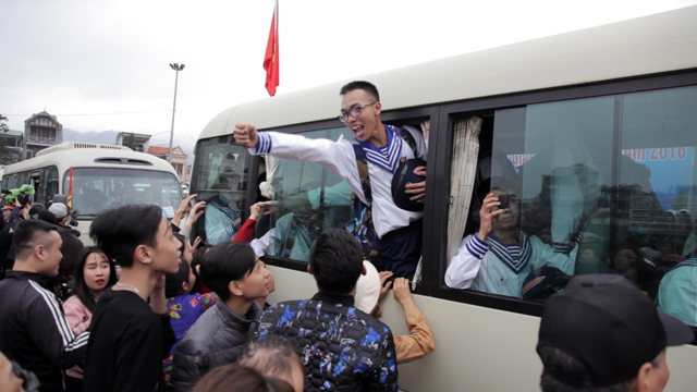 Các địa phương đồng loạt tiễn tân binh lên đường nhập ngũ