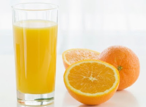 Nước cam rất tốt cho sức khỏe và phòng ngừa bệnh tật. Ảnh: Health.