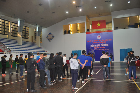 Giải đấu đã thu hút đông đảo các VĐV tham gia tranh tài 