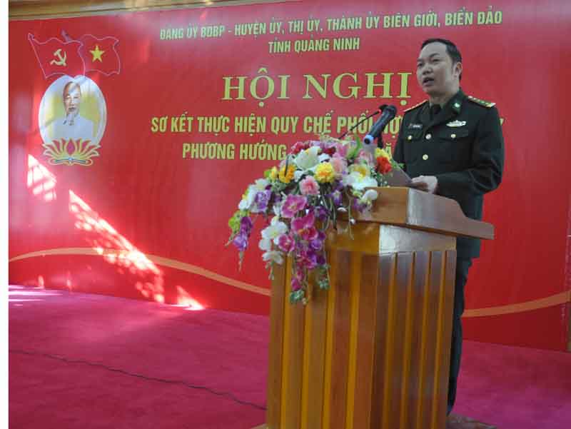 Đại tá Trần Văn Bừng, Bí thư Đảng uỷ, Chính uỷ Bộ đội Biên phòng tỉnh phát biểu đánh giá kết quả công tác phối hợp năm 2017