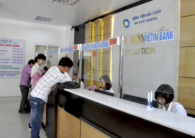 BV Bãi Cháy liên kết với Vietin bank triển khai thẻ miễn phí của Vietin bank tích hợp với thẻ thông minh đăng ký khám bệnh giúp bệnh nhân thuận tiện trong thanh toán chi phí khám, chữa bệnh trực tuyến.