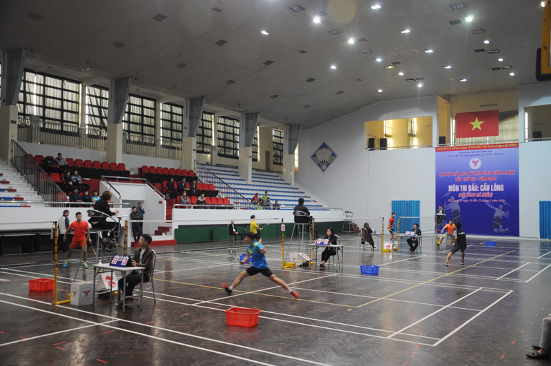 Thi đấu cầu lông tại Đại hội TDTT tiỉnh Quảng Ninh lần thứ VIII-2018