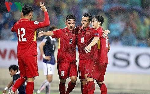 ĐT Việt Nam hiện có được thành tích tốt tại Vòng loại Asian Cup nên duy trì ngôi đầu Đông Nam Á theo BXH FIFA. (Ảnh: Trọng Phú)