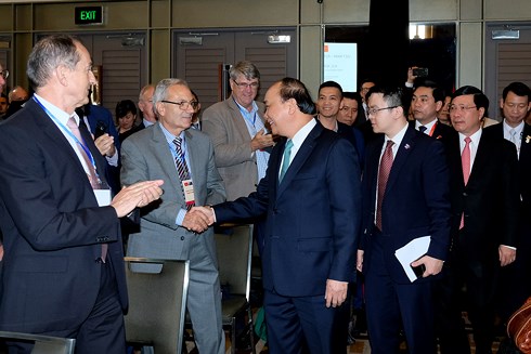 Thủ tướng Nguyễn Xuân Phúc và các doanh nghiệp Australia tại Diễn đàn.