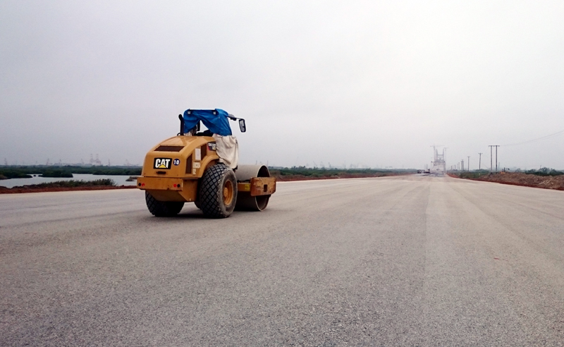 Cao tốc nối TP Hạ Long với TP Hải Phòng, cầu Bạch Đằng và đường dẫn đang trong giai đoàn hoàn thành