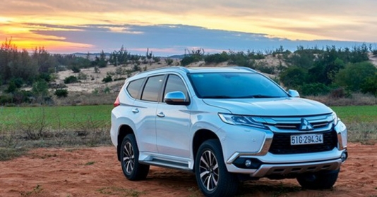 Mitsubishi giảm giá kịch sàn mẫu Pajero gần 170 triệu đồng.