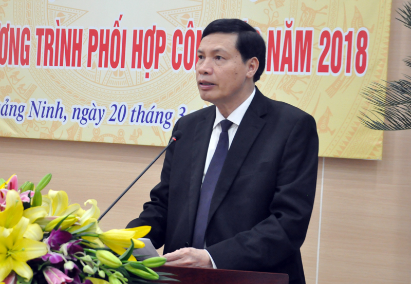 Đồng chí Nguyễn Đức Long, Phó Bí thư Tỉnh ủy, Chủ tịch UBND tỉnh phát biểu tại hội nghị. 