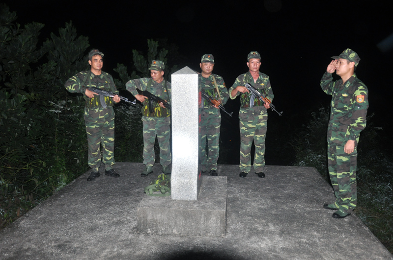 Tuổi trẻ Đồn Biên phòng Bắc Sơn tổ chức tuần tra, kiểm soát đường biên, cột mốc trên địa bàn xã Bắc Sơn (TP Móng Cái) 