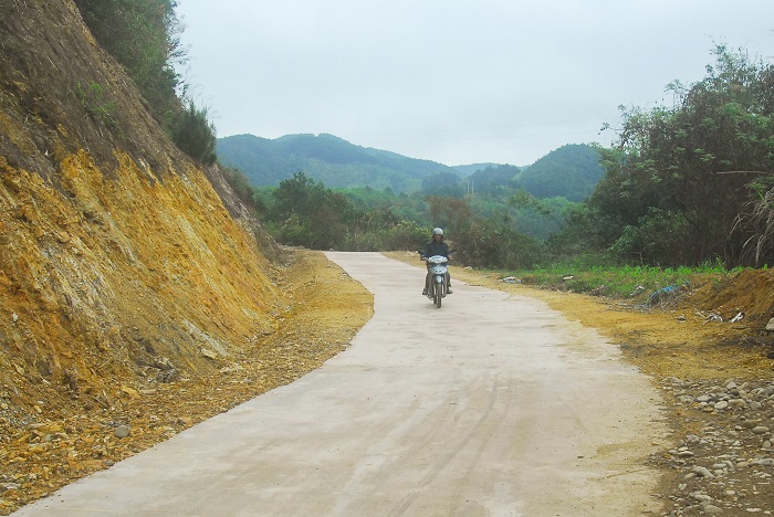 Tuyến đường liên thôn, liên huyện từ Nà Cam (xã Đại Thành, huyện Tiên Yên) đến  thôn Thông Châu (xã Húc Động, huyện Bình Liêu) được hoàn thành năm 2017 với tổng đầu tư hơn 6 tỷ đồng.