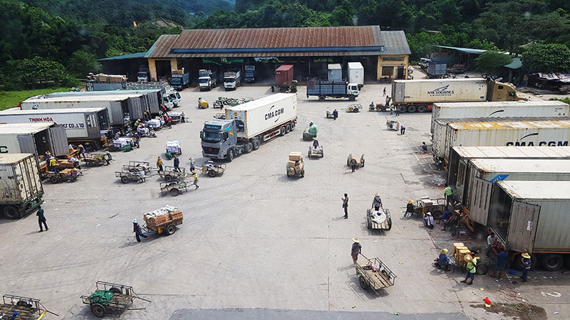 Hoạt động XNK tại cửa khẩu Bắc Phong Sinh.
