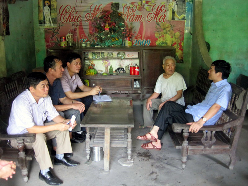 Lãnh đạo TP Cẩm Phả nắm tình hình kiến nghị của cử tri liên quan đến ngập, lụt tại thôn Khe Sím, xã Dương Huy