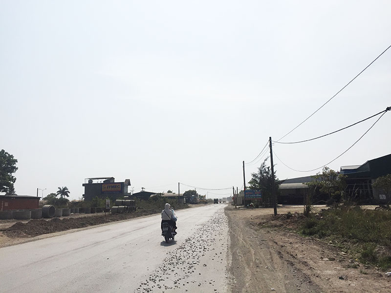 Đầu năm 2018, Hoành Bồ thành lập đoàn liên ngành thanh tra quản lý đất đai dọc tuyến QL279 đoạn qua địa bàn xã Thống Nhất.