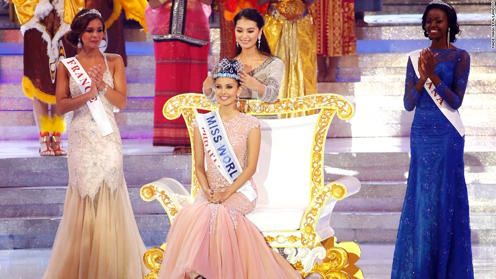 Khoảnh khắc Megan Young đăng quang Miss World 2013