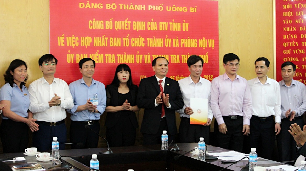 Thành phố Uông Bí công bố hợp nhất cơ quan Tổ chức - Nội vụ thành phố.