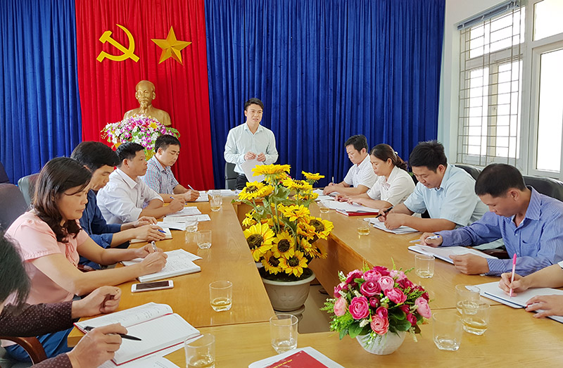 BCH Đảng bộ xã Đồn Đạc họp bàn giải pháp thực hiện Nghị quyết 09-NQ/TU của tỉnh