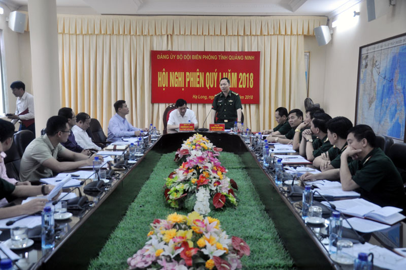 Đồng chí Trần Văn Bừng, Bí thư Đảng ủy, Chính ủy Bộ đội Biên phòng tỉnh quán triệt, triển khai nhiệm vụ trong tâm của đơn vị trong quý II  năm 2018