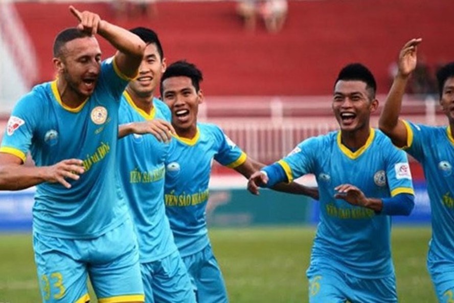 Sanna Khánh Hòa BVN giành trọn 3 điểm trước đối thủ được đánh giá cao hơn là Than Quảng Ninh ở trận đấu sớm vòng 5 V.League 2018.