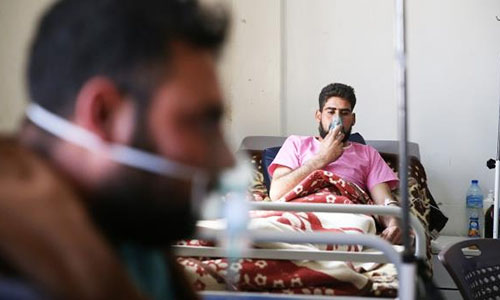 Những người được cho là nạn nhân trong vụ tấn công hoá học ở Syria. Ảnh: AFP.