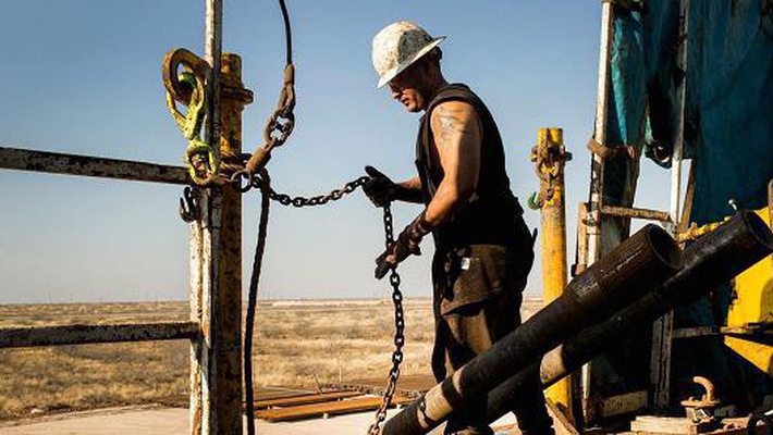 Giá dầu đang được hỗ trợ bởi nhiều yếu tố - Ảnh: Bloomberg/Getty/CNBC.