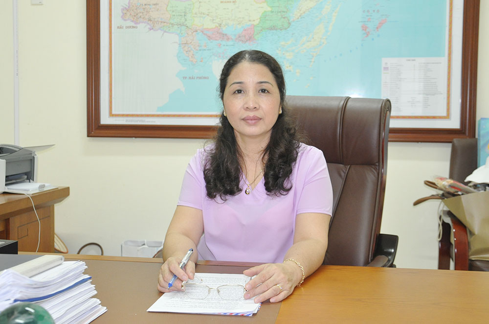 Đồng chí Vũ Liên Oanh, Giám đốc Sở GD&ĐT trả lời phỏng vấn Báo Quảng Ninh