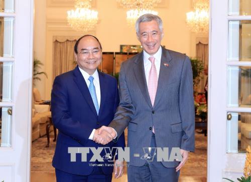 Thủ tướng Nguyễn Xuân Phúc và Thủ tướng Singapore Lý Hiển Long tại hội đàm. Ảnh: Thống Nhất/TTXVN