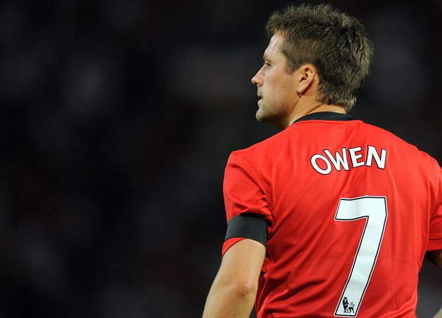  Owen từng khoác áo đấu số 7.