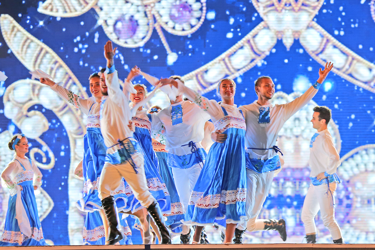 Tiết mục múa truyền thống của nước Nga