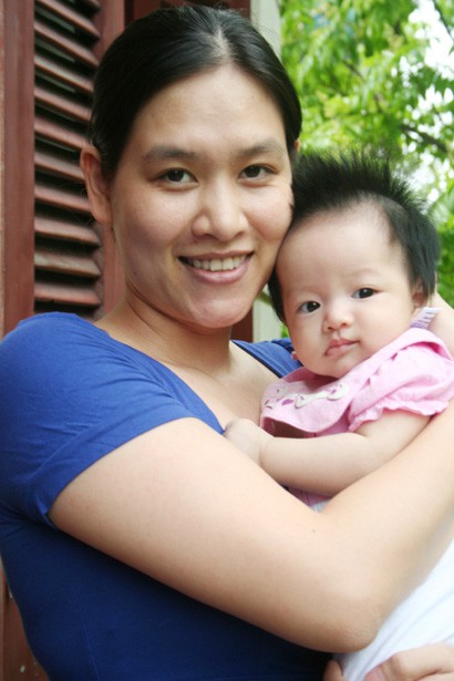 Hà Hương và cô con gái thứ 2. (hình chụp năm 2015). Ảnh: Vietnamnet