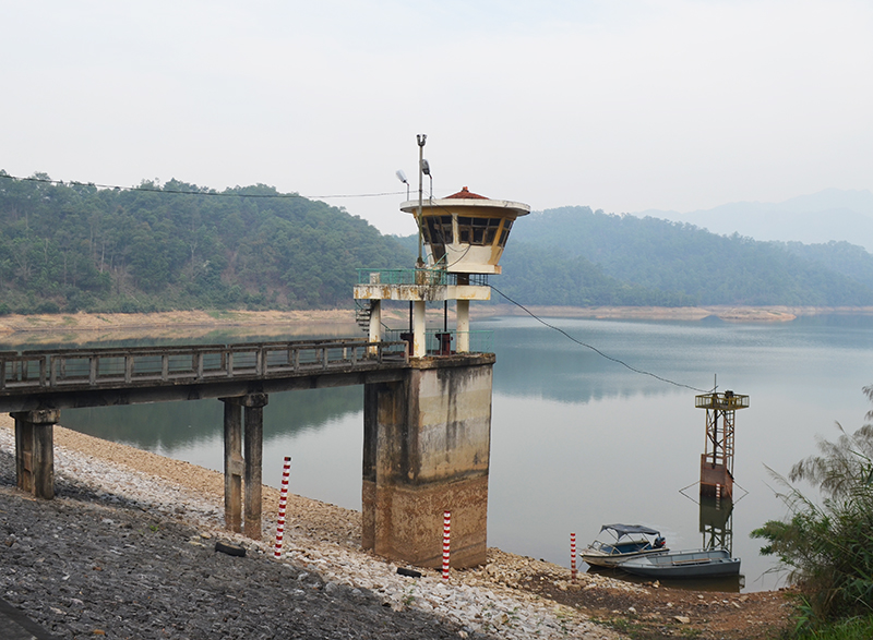 Thời điểm giữa tháng 4 vừa qua, mực nước hồ Cao Vân xuống rất thấp