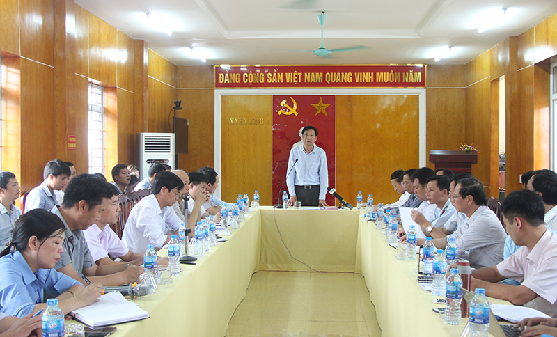 Bí thư Tỉnh ủy Nguyễn Văn Đọc phát biểu tại buổi làm việc.