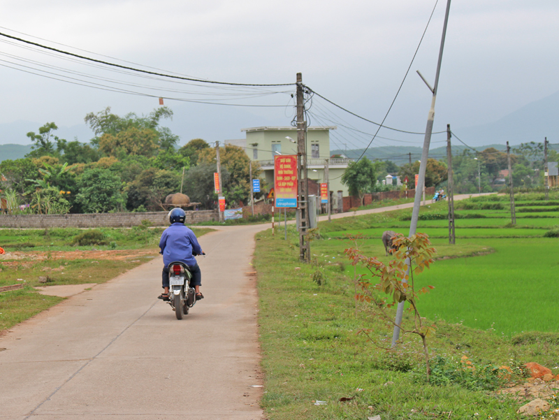 Hệ thống giao thông đến các thôn, xóm của xã Dực Yên (Đầm Hà) đều bê tông hoá khang trang