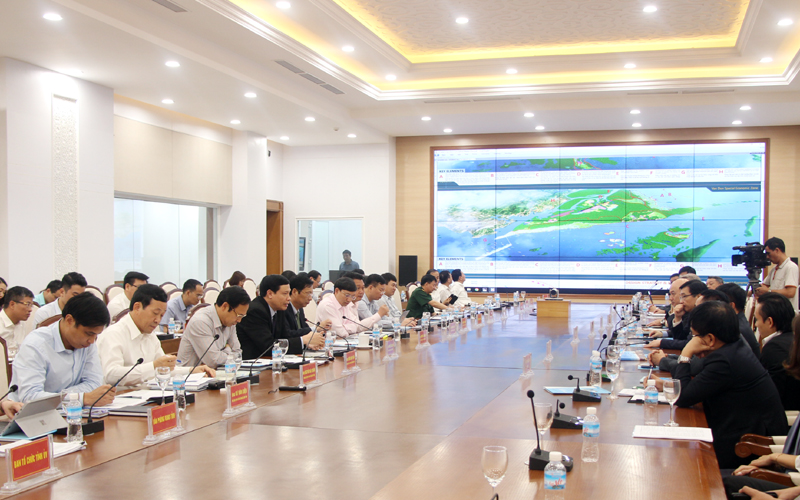 Tỉnh Quảng Ninh làm việc với liên danh các nhà đầu tư tìm hiểu nghiên cứu 3 dự án, tổng đầu tư
