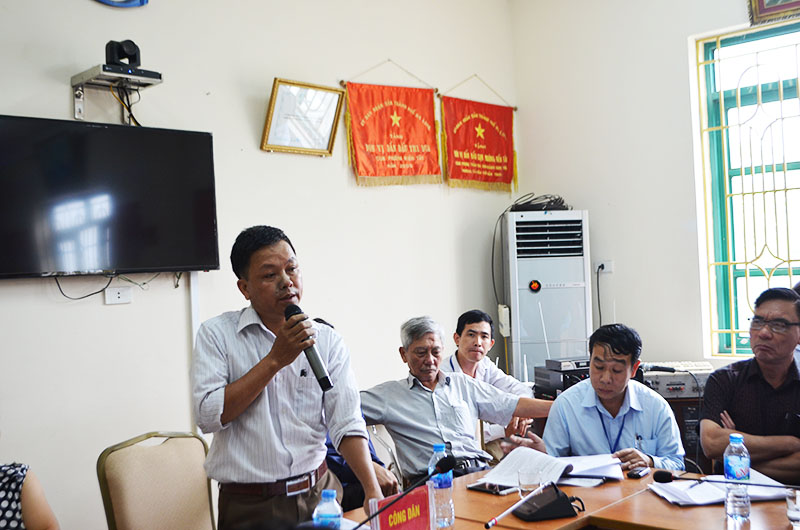 Ông Nguyễn Văn Bảy trình bày nội dung khiếu nại