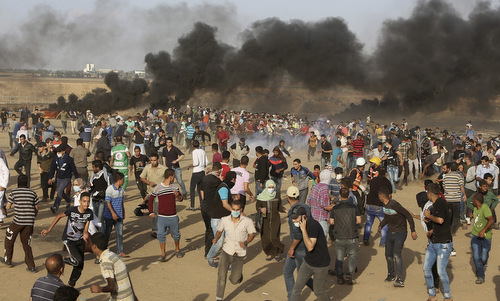 Người Palestine trong cuộc biểu tình hôm 11/5. Ảnh: AP.