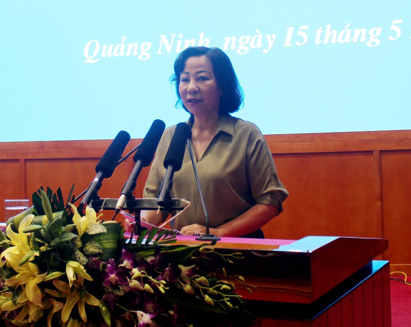 Đồng chí Vũ Thị Thu Thủy, Phó Chủ tịch UBND tỉnh phát biểu chỉ đạo tại hội nghị.