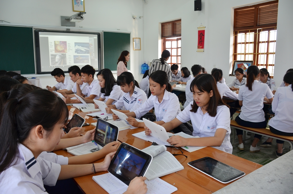 Phòng học thông minh của Trường THPT Uông Bí.