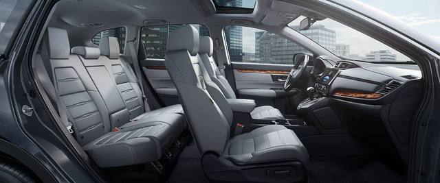 Bổ sung hàng ghế giúp các gia đình đông thành viên thoải mái hơn khi di chuyển bằng Honda CR-V.