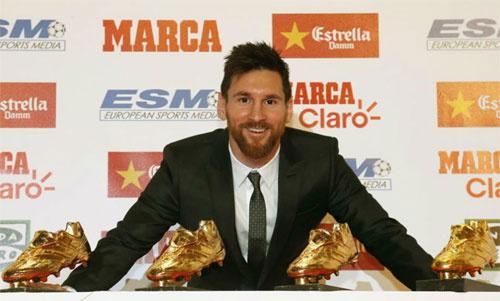 Messi và bốn Giày vàng từng giành được. Ảnh: Marca