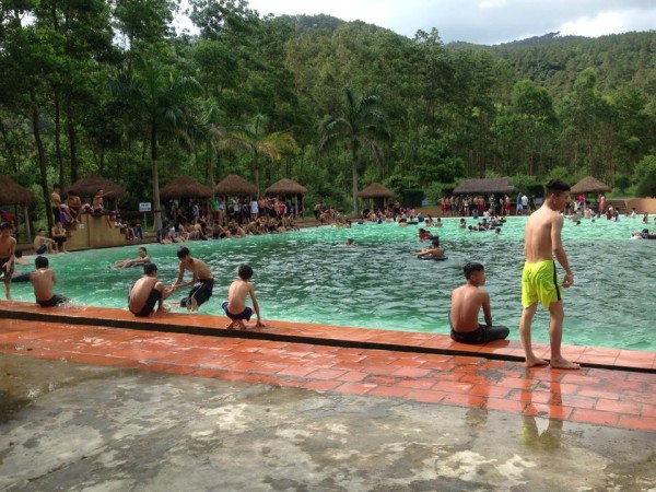 Bể bơi của khu du lịch Thác Mơ, nơi xảy ra vụ việc. Ảnh: vietnamnet.vn