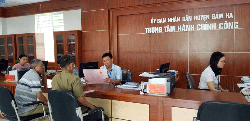 Trung tâm hành chính công huyện Đầm Hà 