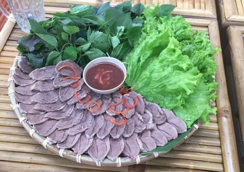 Với bắp bò bạn có thì dũng trong bữa ăn hay cũng là món nhậu hấp dẫn.