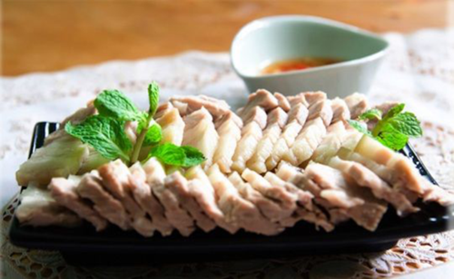 Thịt heo là món ăn quen mặt nhất của mọi gia đình.