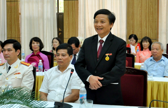 Nhà giáo nhân dân Lưu Xuân Giới.